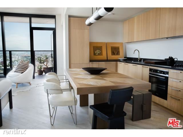 Building Photo - 1550 N El Centro Ave