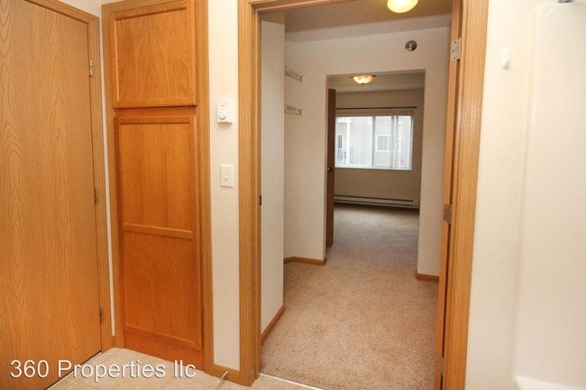 Building Photo - 4389 Calico Dr S