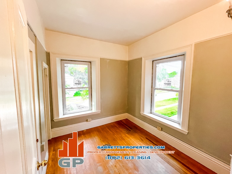 Building Photo - 40 1st St