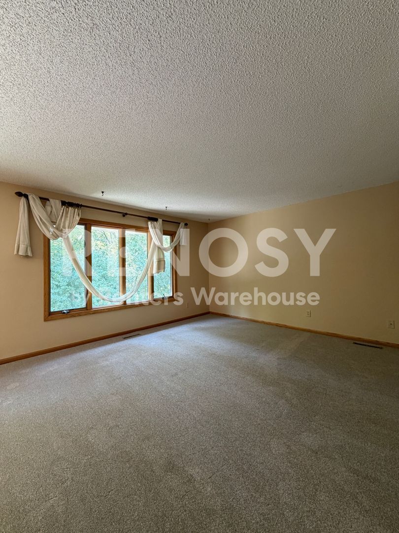 Building Photo - 12787 Germane Ave