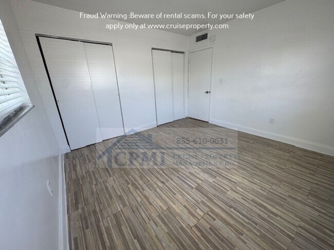 Building Photo - 3720 SW 59th Ave