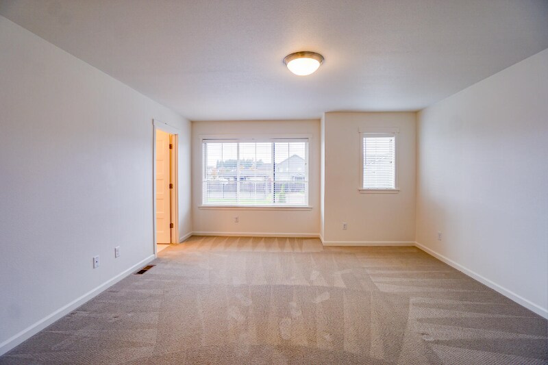 Building Photo - 9611 NE 169th Ave