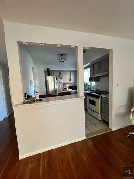 Building Photo - 74 STREET