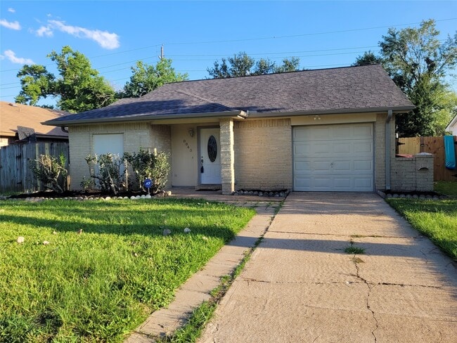 Primary Photo - 9843 Mill Shadow Dr