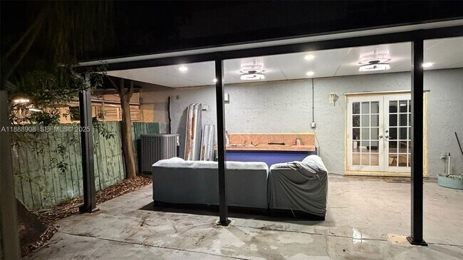 Building Photo - 15430 SW 81st Cir Ln