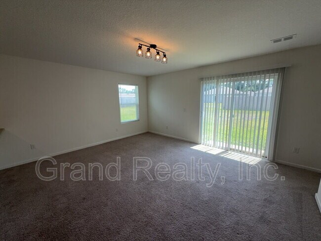 Building Photo - 4360 Jitterbug St