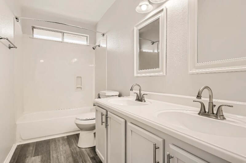 Building Photo - 1104 Canoe Cove