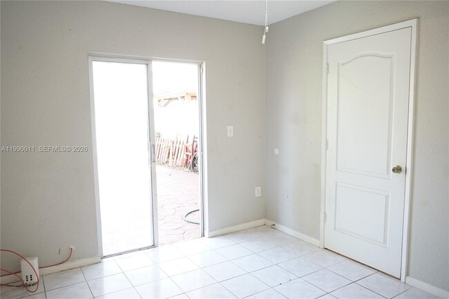 Building Photo - 331 NW 82nd Ave