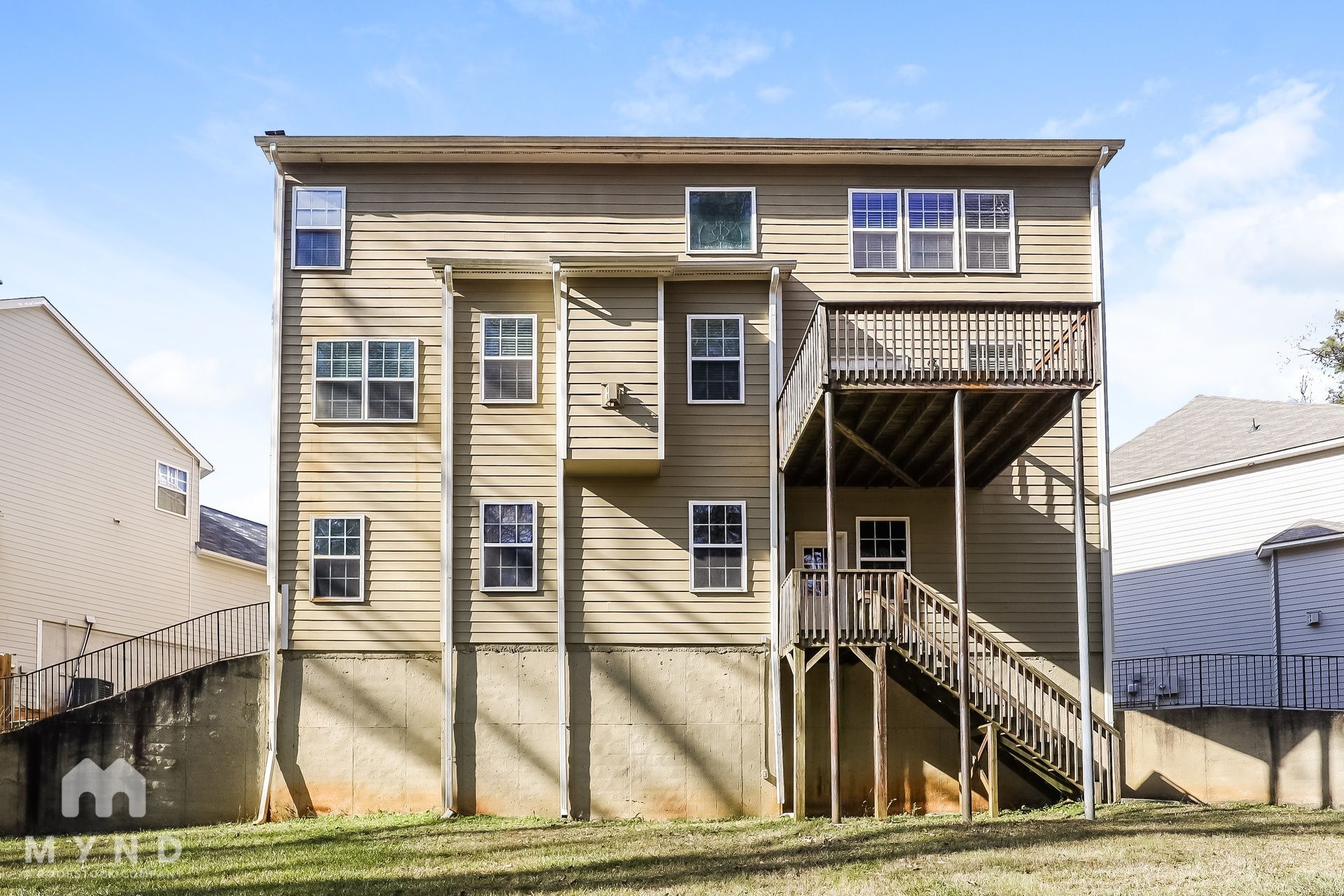 Building Photo - 545 Bigelow Ct