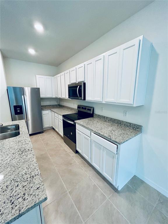 Building Photo - 1535 Lumber Ave