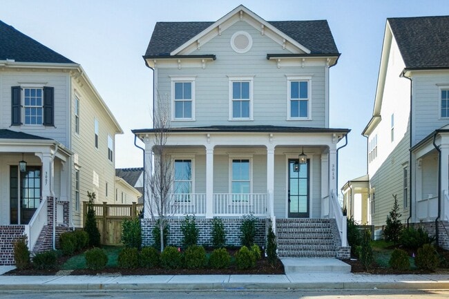 Primary Photo - 3013 Long Br Cir