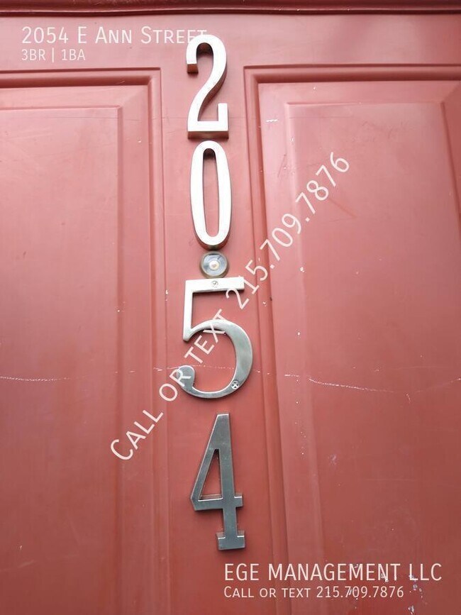 Building Photo - 2054 Ann St