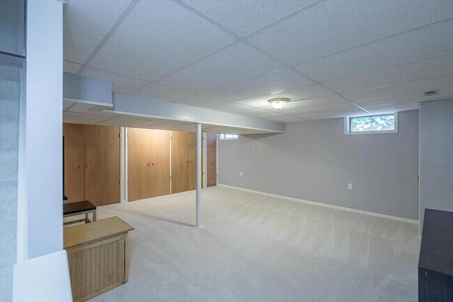 Building Photo - 6887 Running Deer Pl