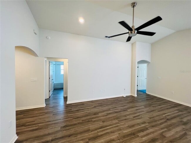 Building Photo - 1824 Brisbane Pl