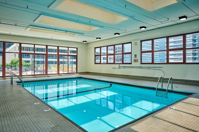 Building Photo - 200 N Dearborn St