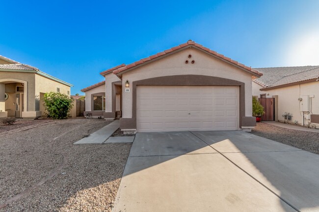 Building Photo - 3 Bedroom, 2 Bath in Gilbert