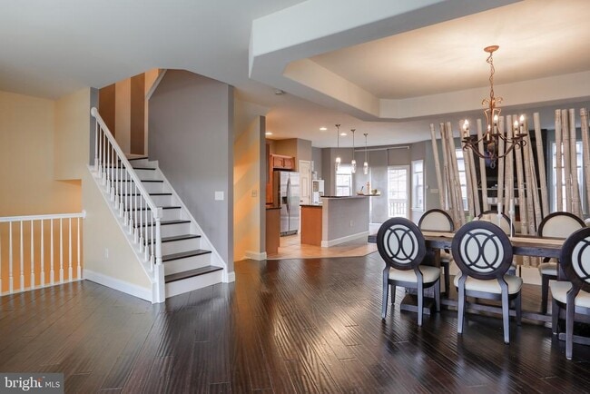 Building Photo - 5 Vista Cir