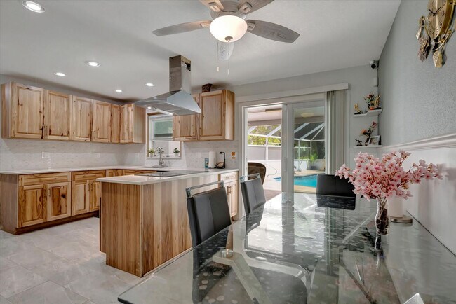 Building Photo - 4408 E Riverside Dr