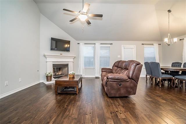 Building Photo - 1020 Rose Garden Dr