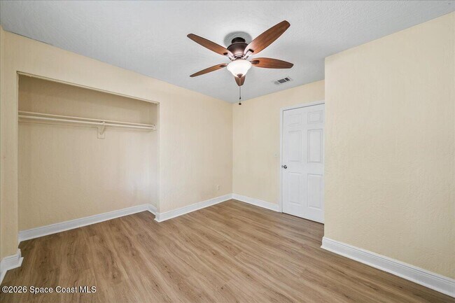 Building Photo - 2190 Forest Knoll Dr NE