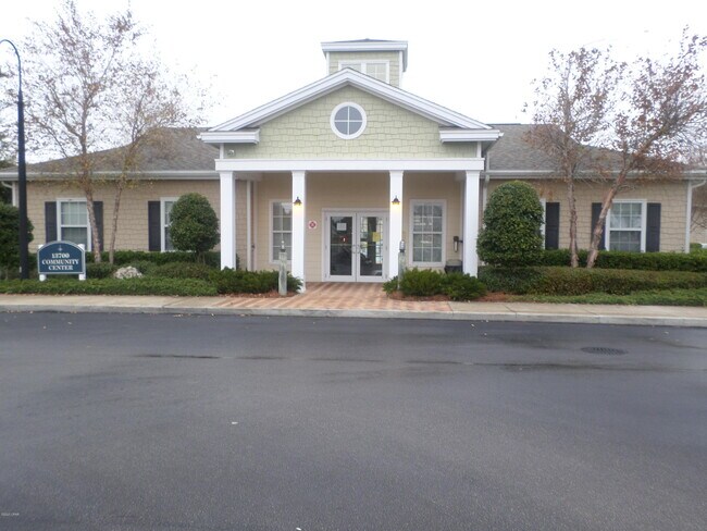 Building Photo - 1501 Lighthouse Rd