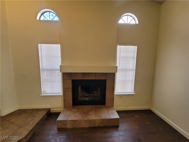 Building Photo - 372 Rushing Creek Ct