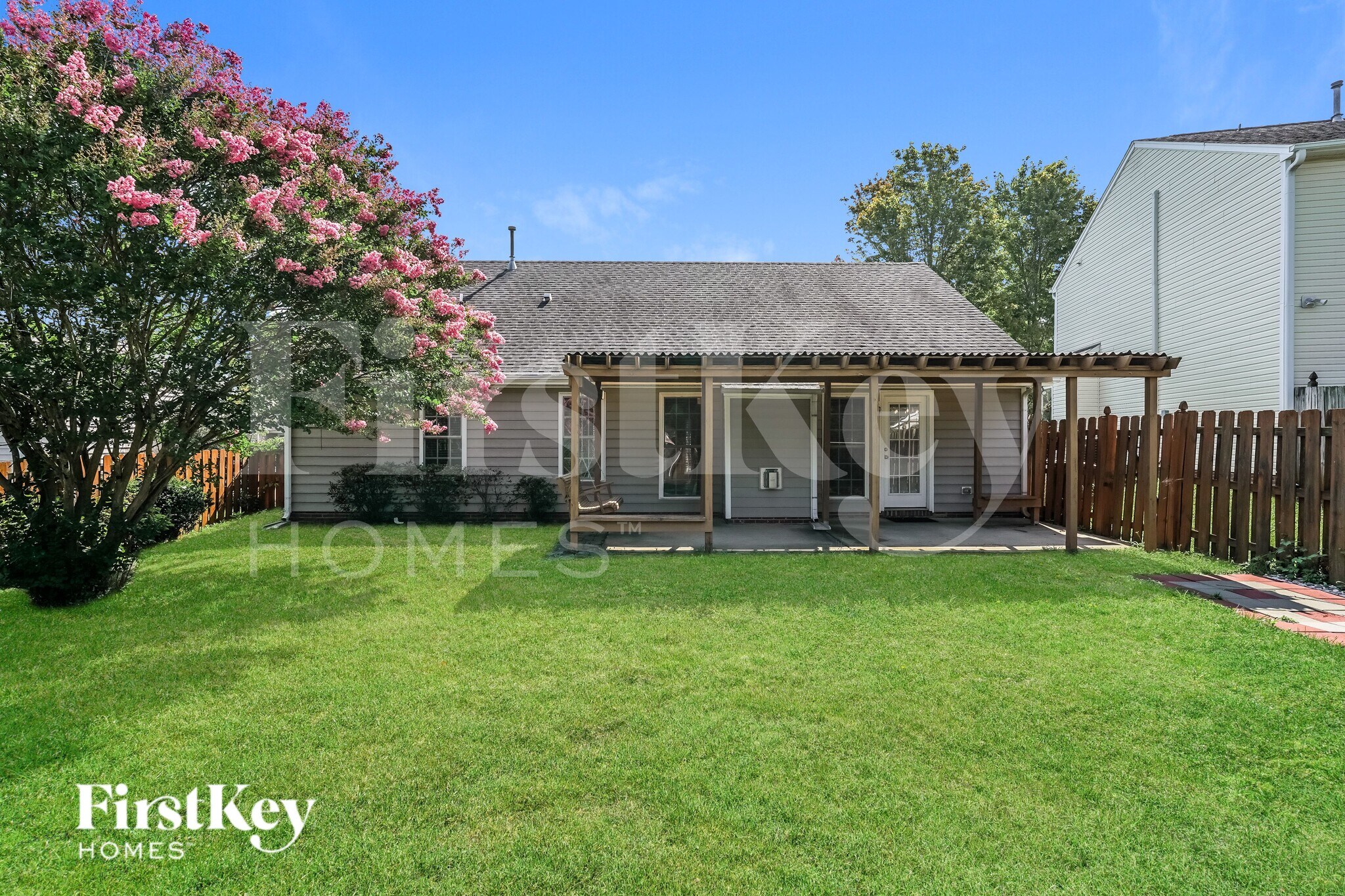 Building Photo - 6107 Black Willow Dr