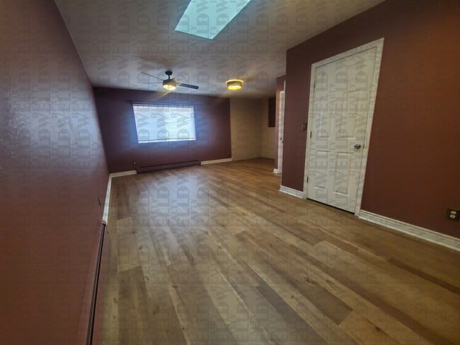 Building Photo - 4613 N Weber St