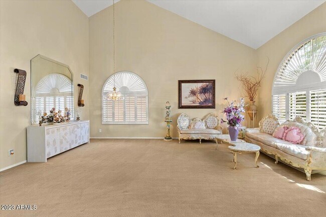 Building Photo - 4326 E Rancho Tierra Dr