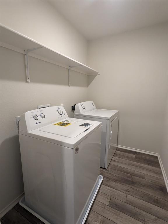 Building Photo - 554 Pepperbark Loop