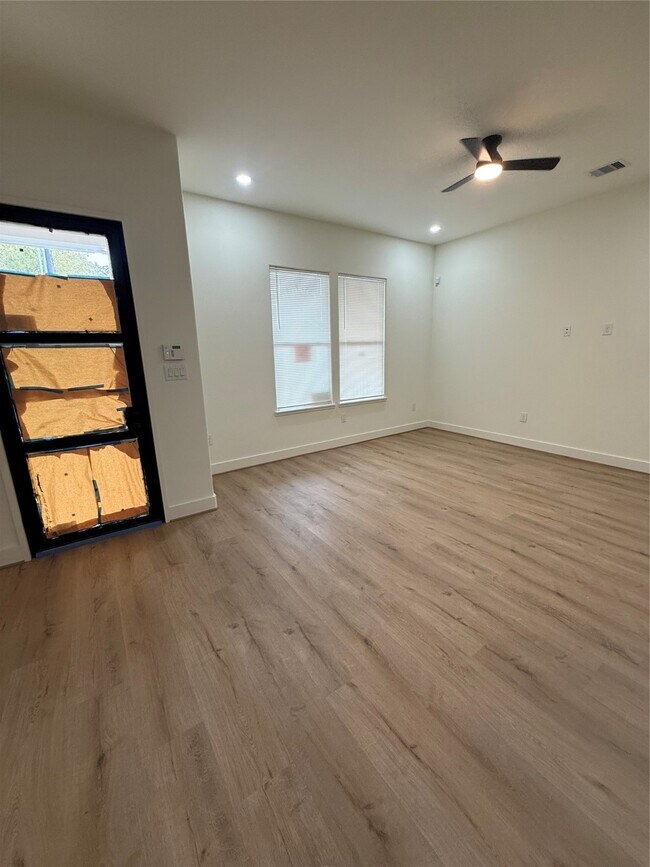 Building Photo - 1815 McKee St