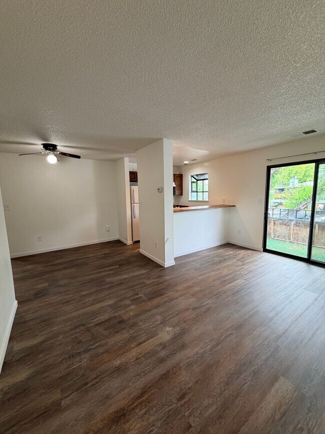 Building Photo - 2189 Kietzke Ln