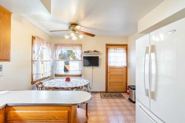 Building Photo - 3630 W 66th St