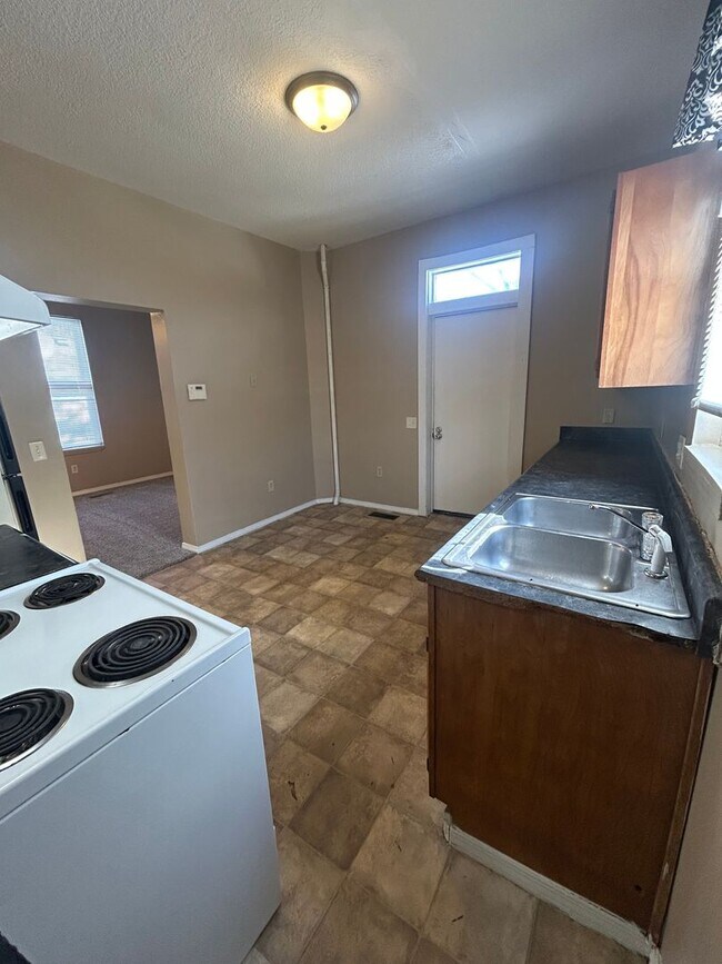 Building Photo - New Listing!!!