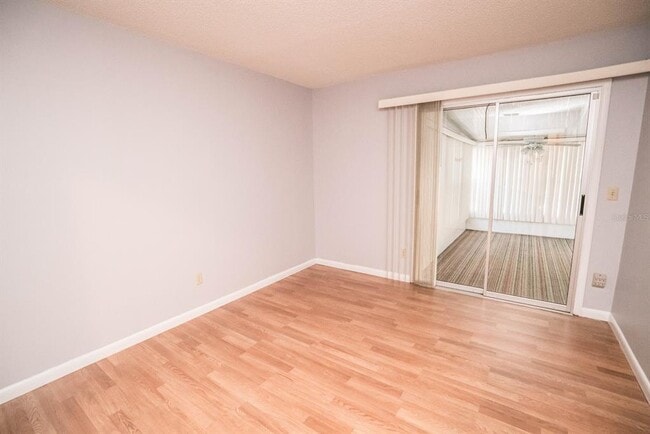 Building Photo - 2764 Kavalier Dr