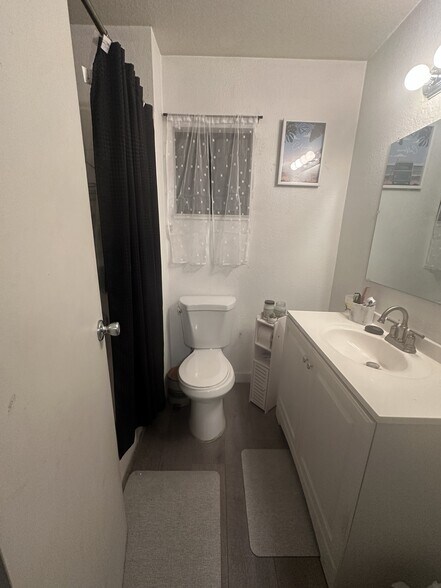 Building Photo - 1503 El Monte Ave