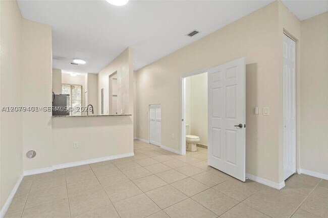 Building Photo - 8989 SW 17th Ct