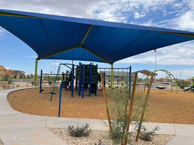 Building Photo - 4711 S 110th Ave