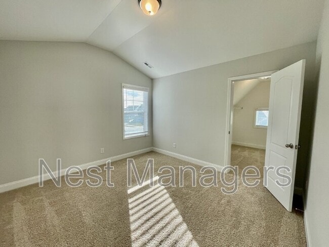 Building Photo - 155 Cromwell Ct