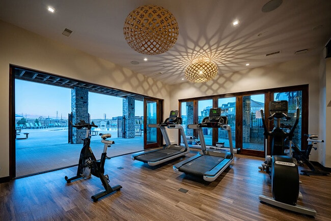 Building Photo - 9882 Monte Vista Ave