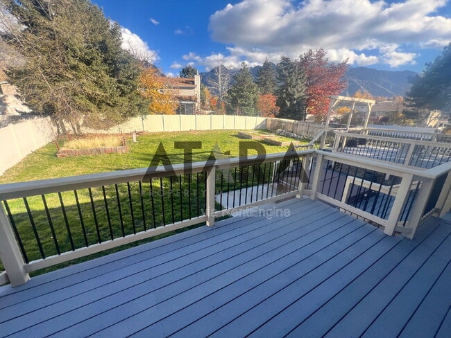 Building Photo - 9111 Parakeet Dr