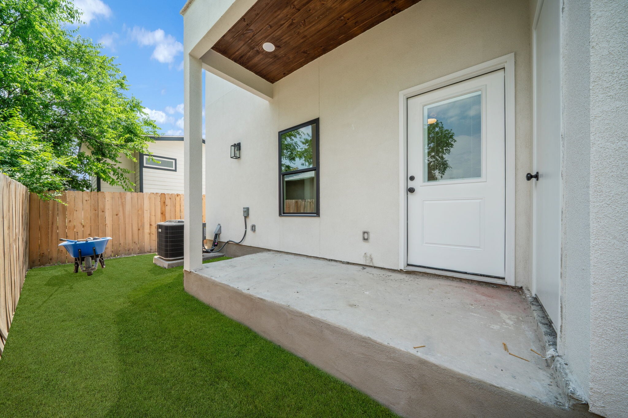 Outdoor Patio - 247 Princeton Ave