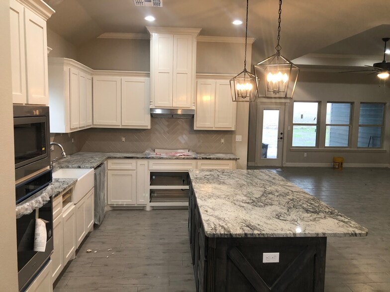 Building Photo - 11505 S Crk Dr