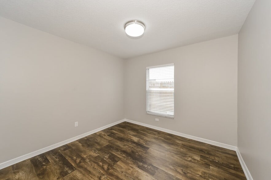 Building Photo - 4703 Stove Pl