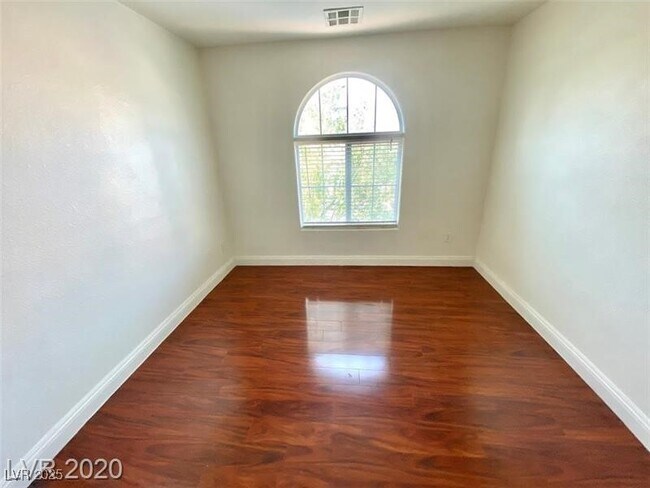 Building Photo - 8869 Skyline Peak Ct