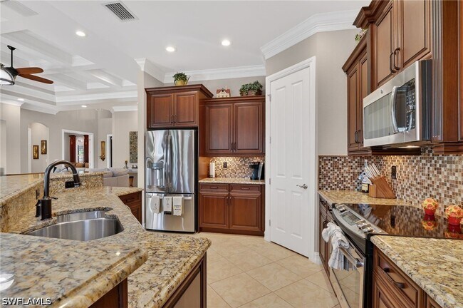 Building Photo - 7352 Lantana Way