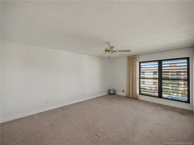 Building Photo - 166 SE St Lucie Blvd