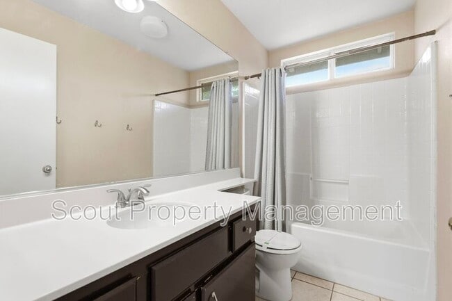 Building Photo - 45356 Escalante Ct