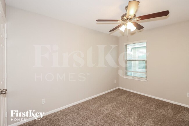 Building Photo - 12907 Silverbank Run Dr