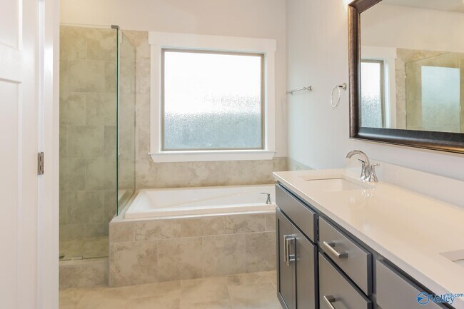 Building Photo - 14574 River Birch Ln